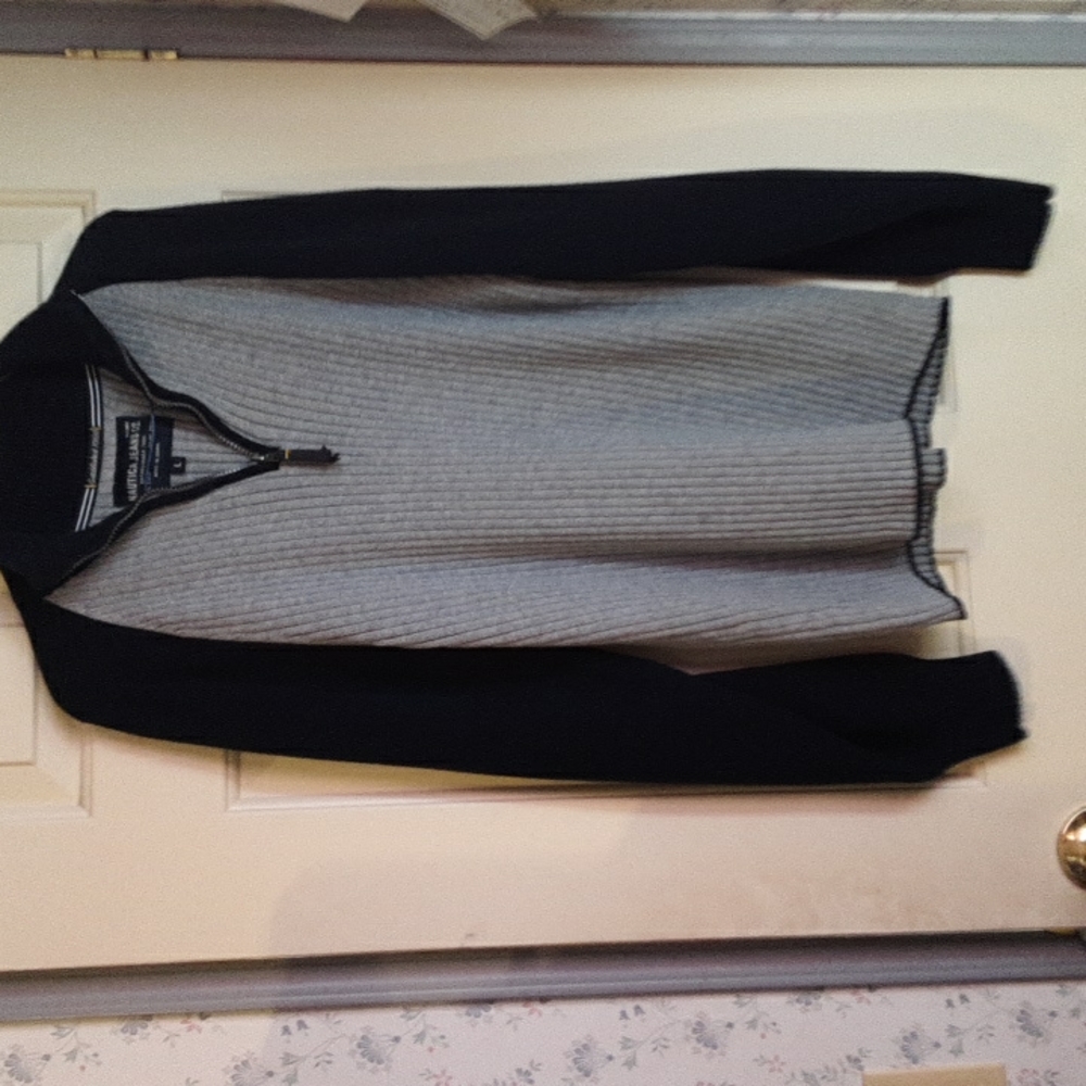 Nautica Jean's Co. Mens zip up Sweater sz. L